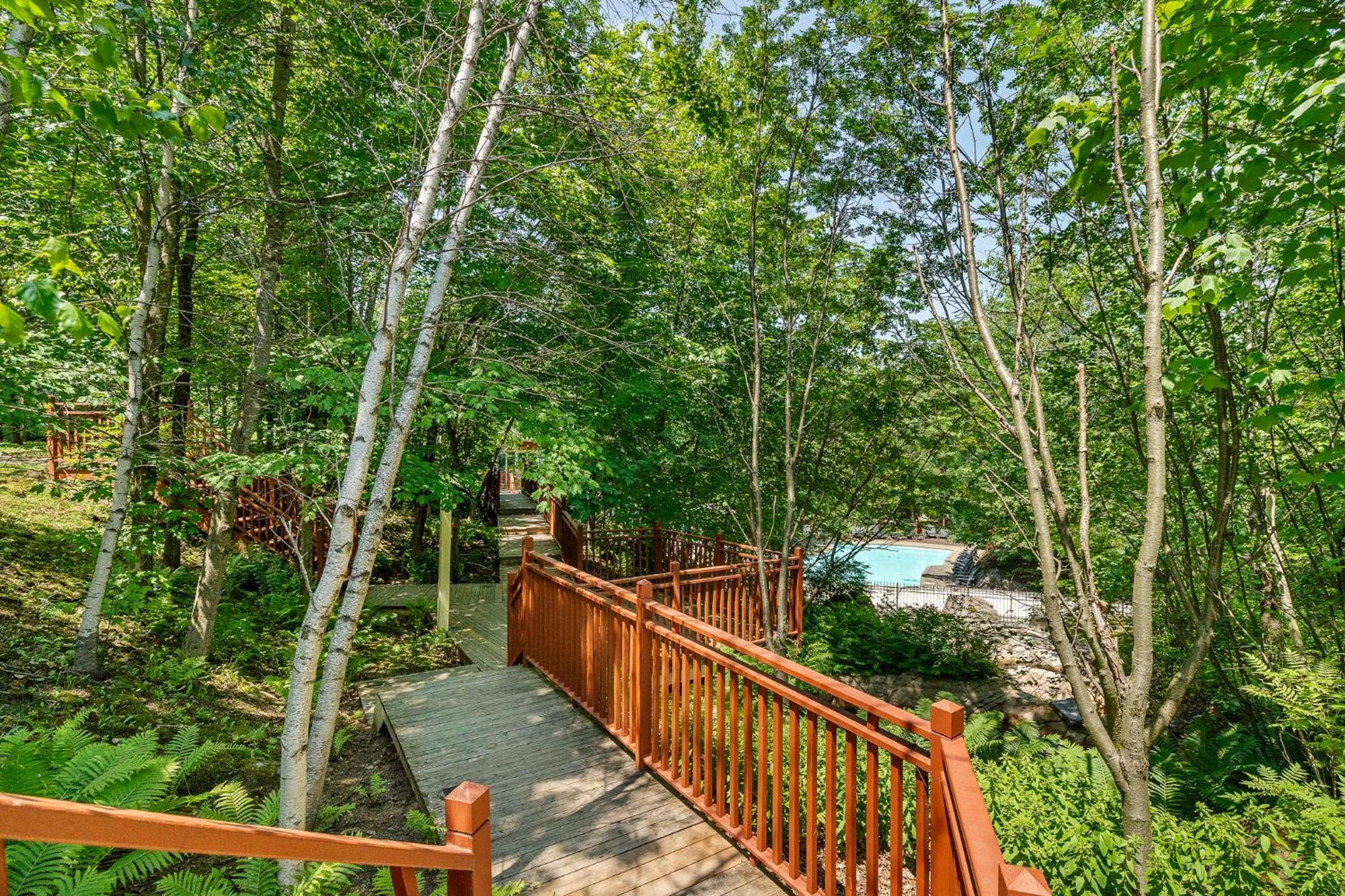 Les Eaux - 2Bdrs W Pool & Hot Tub Near Village Mont-Tremblant Buitenkant foto